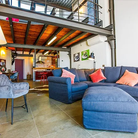 Stephanina Di Lago Loft Apartment