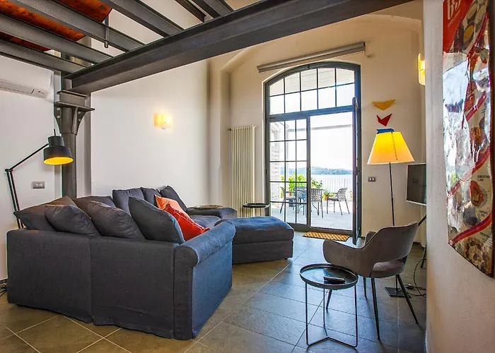 Stephanina Di Loft 아파트 *