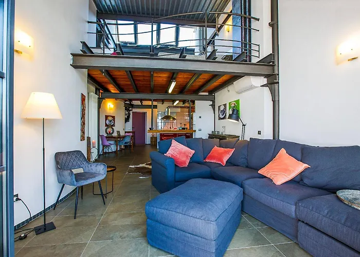 Stephanina Di Loft *